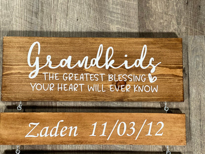 Grandparents Sign - Grandkids The Greatest Blessing Your Heart Will Ever Know - Custom Family Sign, Mother’s Day Gift, Gift For Grandma